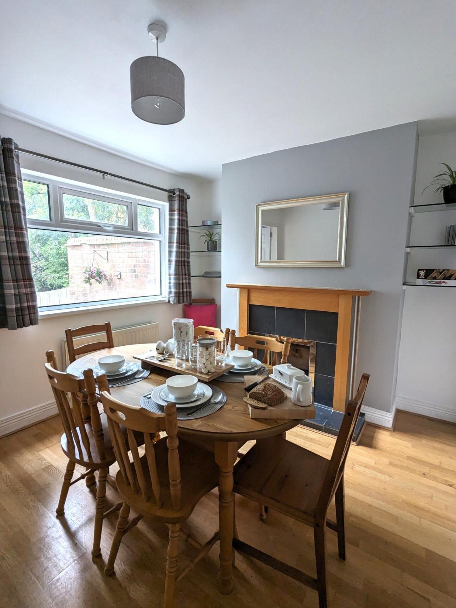 Heart Of Belfast With Private Garden Villa Luaran gambar